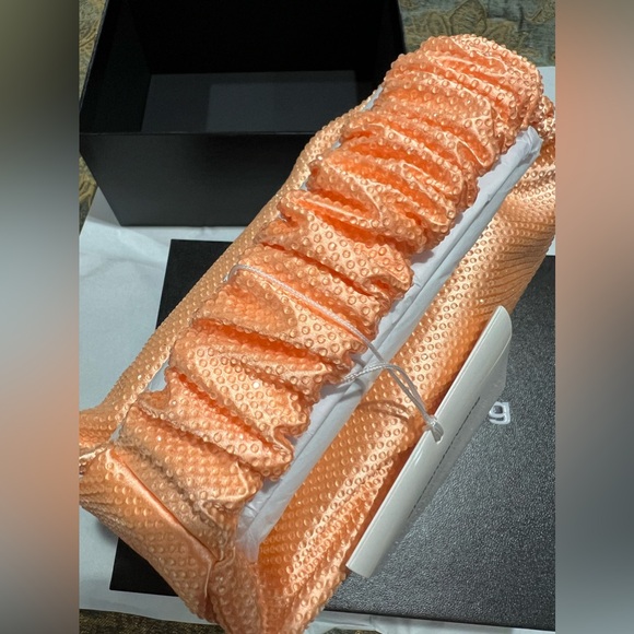 Scrunchie crystal-embellished mini bag - Picture 5 of 5